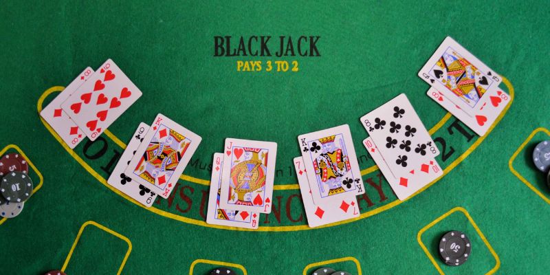 Luật Chơi Blackjack - Hướng Dẫn Cách Chơi Chuẩn Xác Cho Newbie 3 Luật chơi blackjack, các hành động trong game